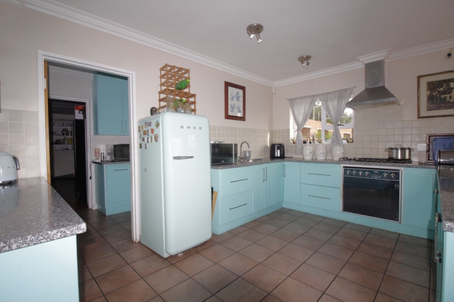 3 Bedroom Property for Sale in Wavecrest Eastern Cape